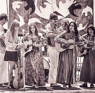 Joan Baez feet photo 18