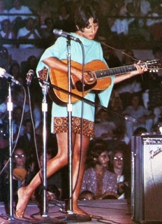 Joan Baez feet photo 8