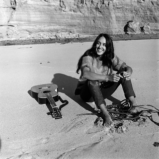 Joan Baez feet photo 2