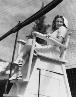 Joan Blondell feet photo 13