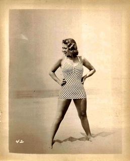 Joan Blondell feet photo 2
