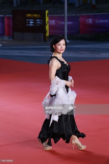 Joan Chen feet photo thumbnail