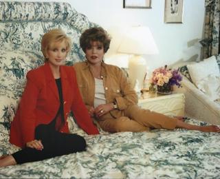 Joan Collins feet photo thumbnail
