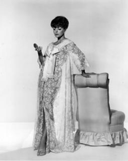 Joan Collins feet photo thumbnail