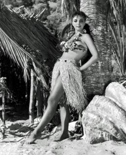 Joan Collins feet photo thumbnail