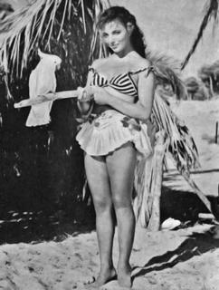Joan Collins feet photo thumbnail