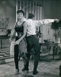 Joan Collins feet photo thumbnail