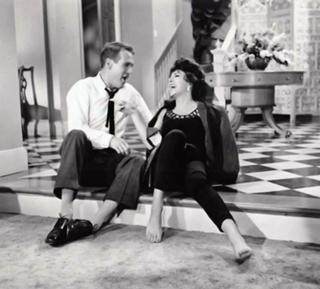 Joan Collins feet photo thumbnail