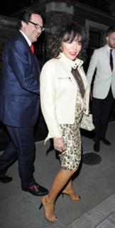 Joan Collins feet photo thumbnail