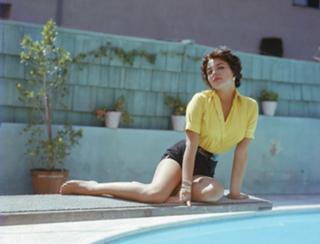 Joan Collins feet photo thumbnail