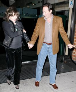 Joan Collins feet photo thumbnail