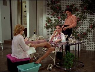 Joan Collins feet photo thumbnail