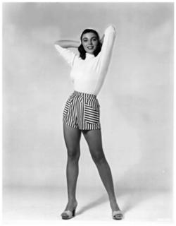 Joan Collins feet photo thumbnail