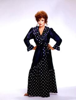Joan Collins feet photo thumbnail