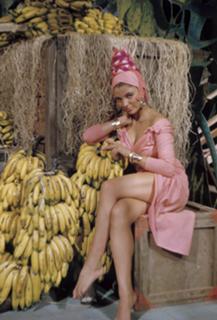 Joan Collins feet photo thumbnail