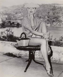 Joan Collins feet photo thumbnail