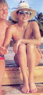 Joan Collins feet photo thumbnail