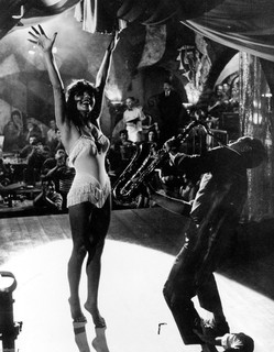 Joan Collins feet photo thumbnail