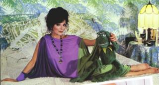 Joan Collins feet photo thumbnail