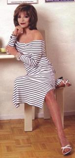 Joan Collins feet photo thumbnail