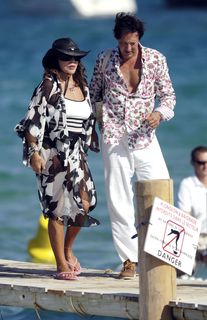 Joan Collins feet photo thumbnail