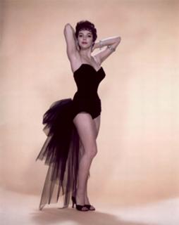 Joan Collins feet photo thumbnail