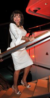 Joan Collins feet photo thumbnail