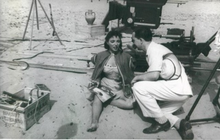 Joan Collins feet photo thumbnail
