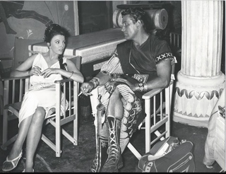Joan Collins feet photo thumbnail