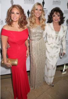 Joan Collins feet photo thumbnail