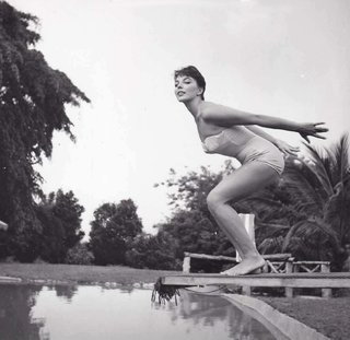 Joan Collins feet photo thumbnail