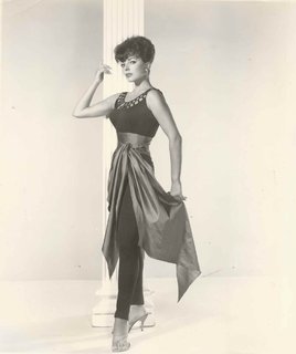 Joan Collins feet photo thumbnail