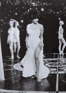 Joan Collins feet photo thumbnail