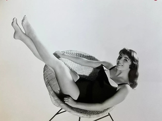 Joan Collins feet photo thumbnail