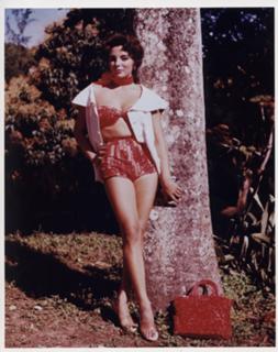 Joan Collins feet photo thumbnail