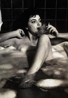 Joan Collins feet photo thumbnail