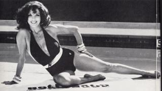 Joan Collins feet photo thumbnail