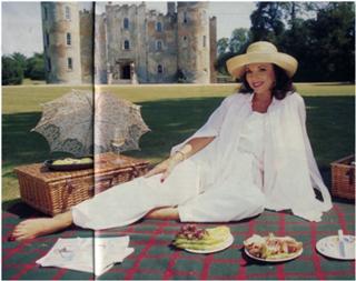 Joan Collins feet photo thumbnail