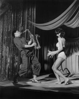 Joan Collins feet photo thumbnail