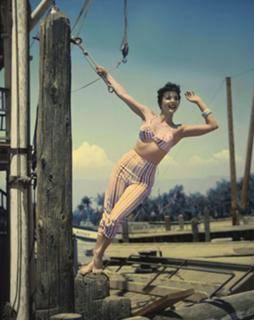 Joan Collins feet photo thumbnail