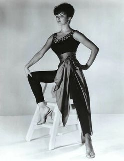 Joan Collins feet photo 9