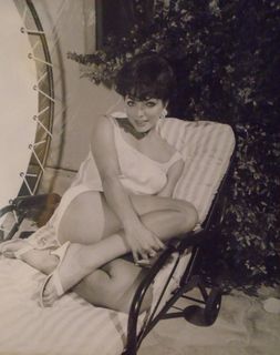 Joan Collins feet photo 1