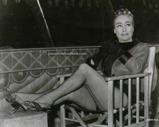 Joan Crawford feet photo 4