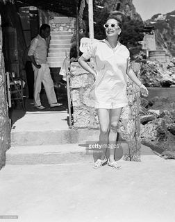 Joan Crawford feet photo 12
