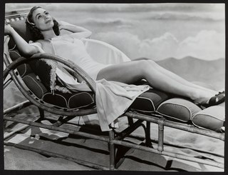 Joan Crawford feet photo 19