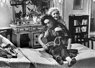 Joan Crawford feet photo 12