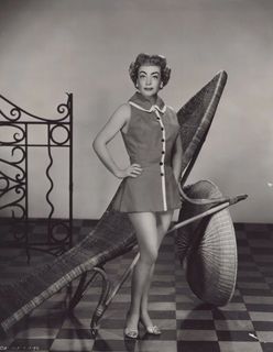Joan Crawford feet photo 5