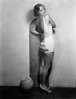 Joan Crawford feet photo 13