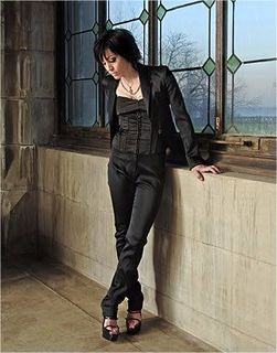 Joan Jett feet photo thumbnail
