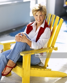Joan Lunden feet photo 4